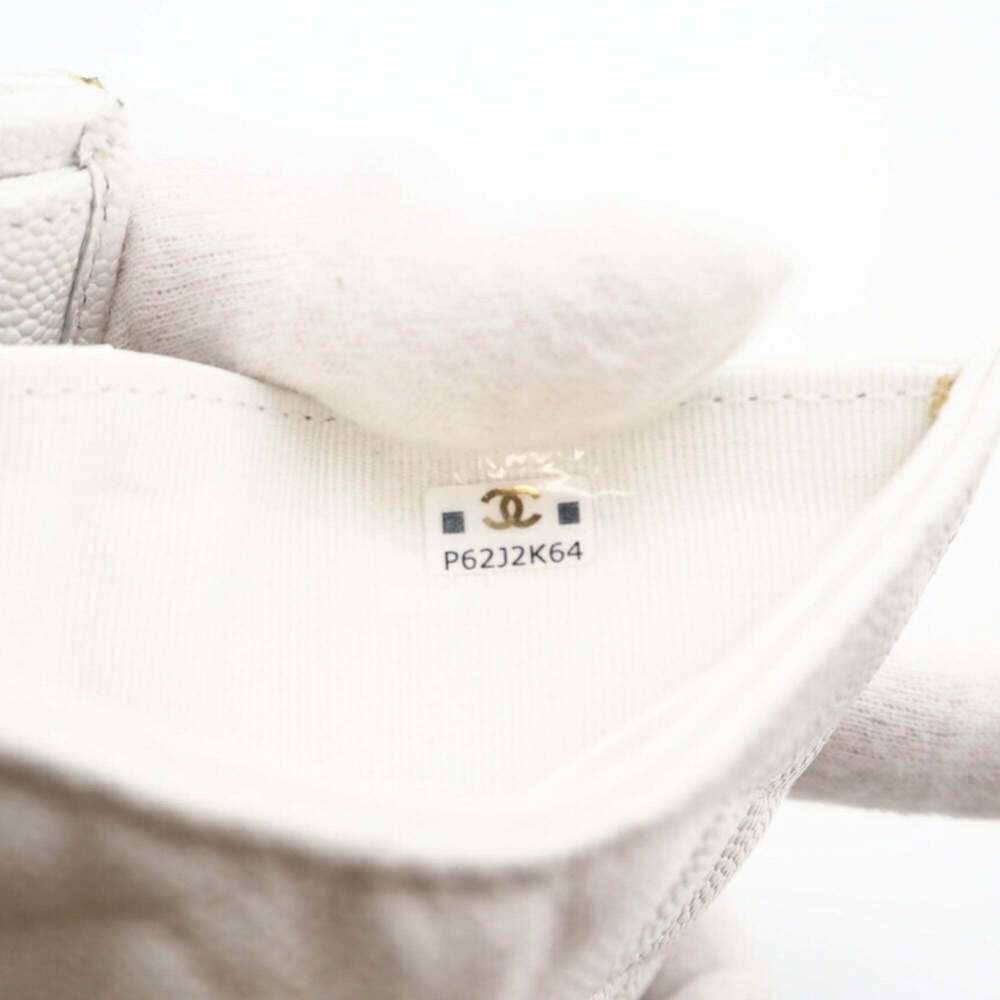 CHANEL White Caviar Leather Wallet - Picture 13 of 13